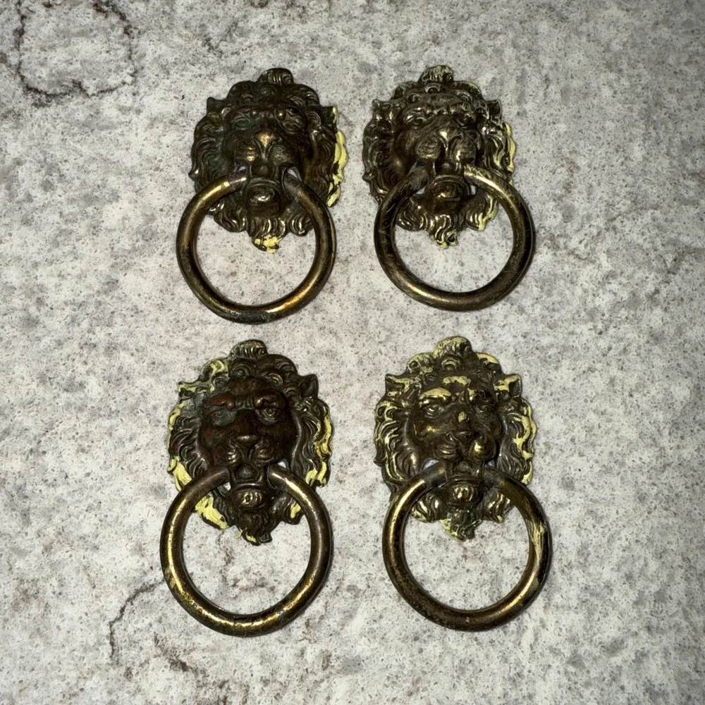 Set 4 Vintage Brass Lion Head Dresser Chest Drawer Knob Cabinet Pull Patina 3D
